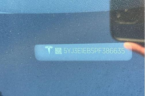 Pearl White Multi-Coat 2023 Tesla Model 3 Long Range