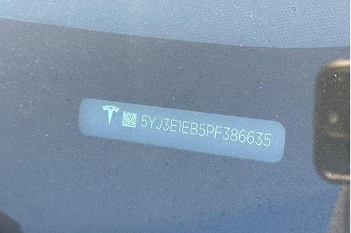 Pearl White Multi-Coat 2023 Tesla Model 3 Long Range