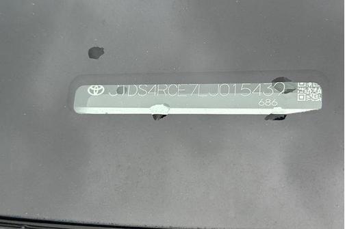 Classic Silver Metallic 2020 Toyota Corolla SE