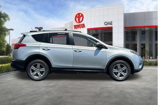 Classic Silver Metallic 2015 Toyota RAV4 XLE