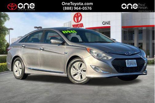 Silver Metallic 2013 Hyundai SONATA Hybrid Base