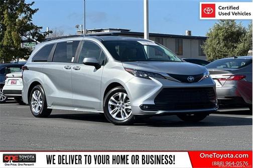 2025 Toyota Sienna XLE 7 Passenger