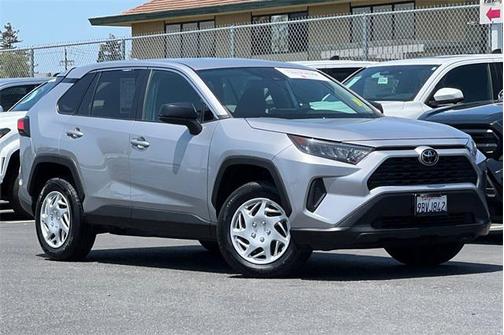 2022 Toyota RAV4 LE
