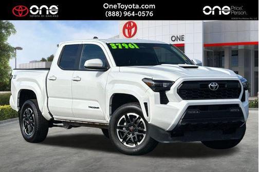 2024 Toyota Tacoma TRD Sport