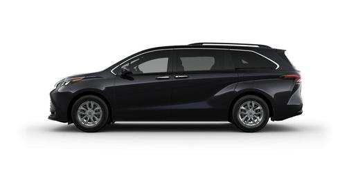 2025 Toyota Sienna XLE 8 Passenger