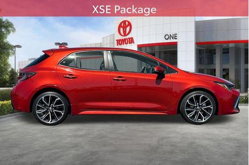Paprika Metallic 2019 Toyota Corolla XSE