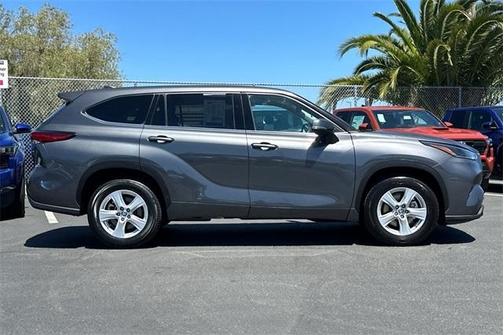 2021 Toyota Highlander L