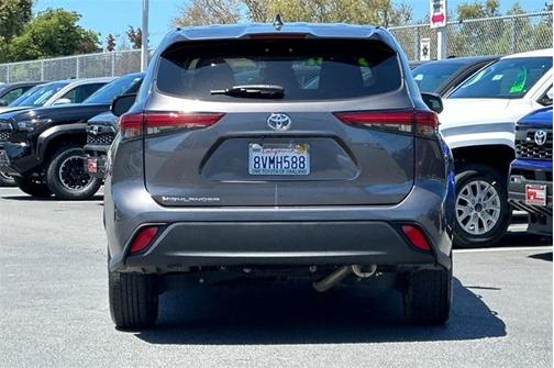 2021 Toyota Highlander L