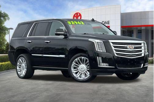 2017 Cadillac Escalade Platinum