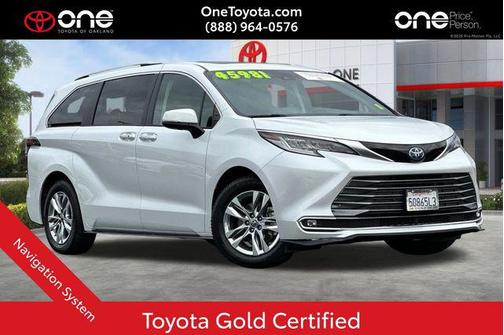 2022 Toyota Sienna Limited