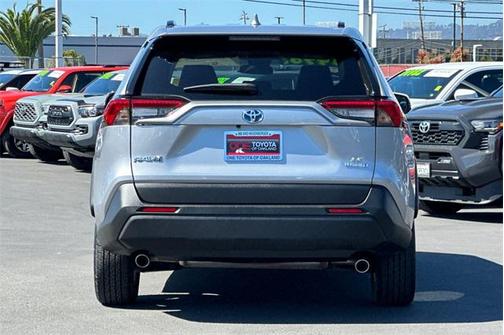 2023 Toyota RAV4 Hybrid LE