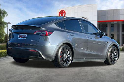 2022 Tesla Model Y Performance Dual Motor All-Wheel Drive