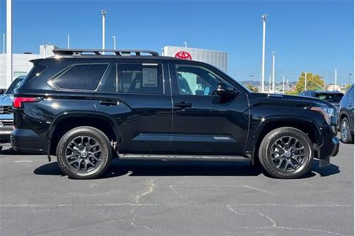 2024 Toyota Sequoia Platinum