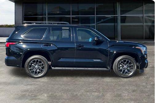 2024 Toyota Sequoia Platinum