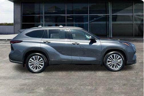 2024 Toyota Highlander Platinum
