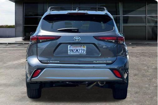 2024 Toyota Highlander Platinum