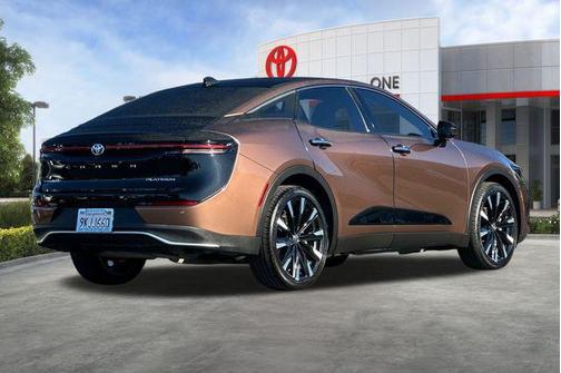 2023 Toyota Crown Platinum