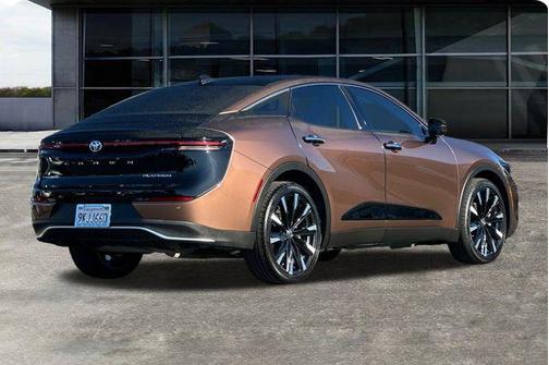 2023 Toyota Crown Platinum