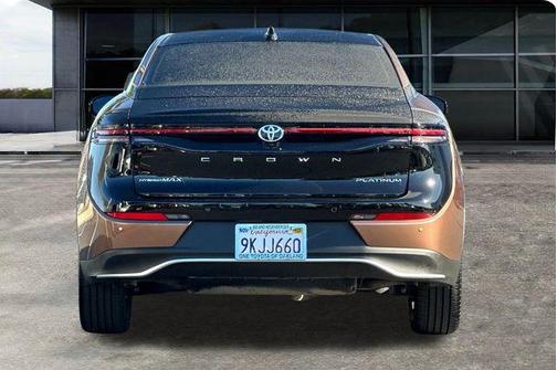 2023 Toyota Crown Platinum