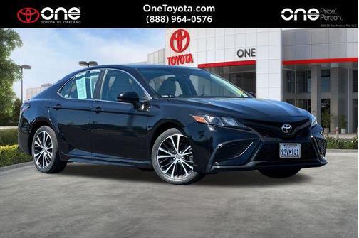 2021 Toyota Camry SE