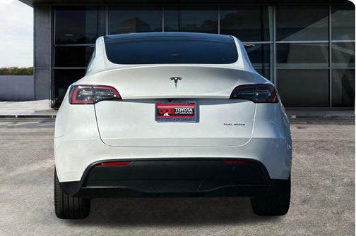 2024 Tesla Model Y Long Range Dual Motor All-Wheel Drive