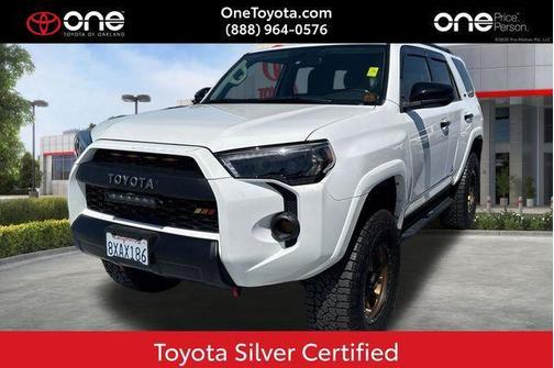 Super White 2017 Toyota 4Runner SR5
