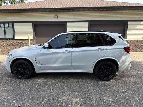 2017 BMW X5 xDrive50i