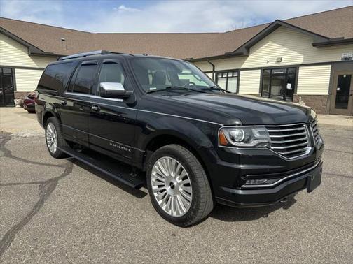 2015 Lincoln Navigator Base