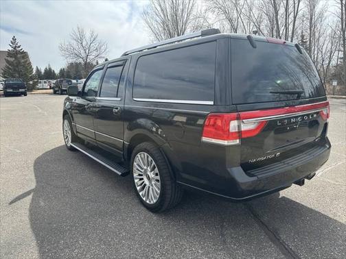 2015 Lincoln Navigator Base