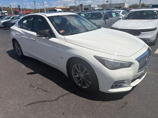 Pure White 2017 INFINITI Q50 3.0T Signature Edition