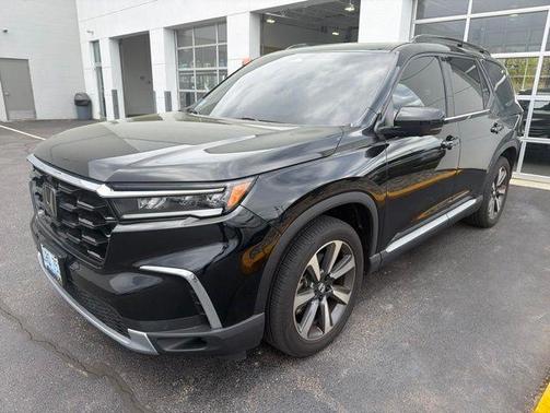 Black 2023 Honda Pilot Elite