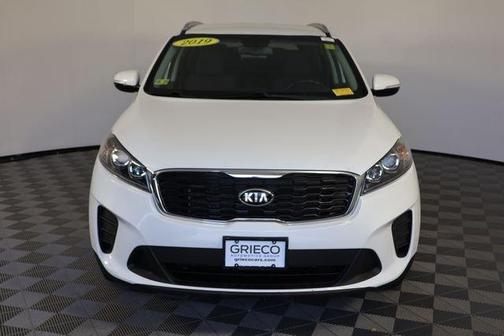 Snow White Pearl 2019 Kia Sorento LX