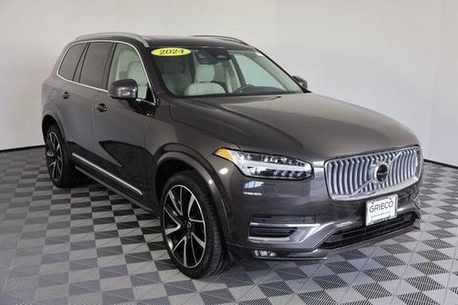 2024 Volvo XC90 B6 Plus Bright Theme 6-Seater
