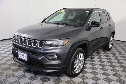 2023 Jeep Compass Latitude Lux