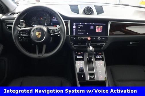 2022 Porsche Macan Base