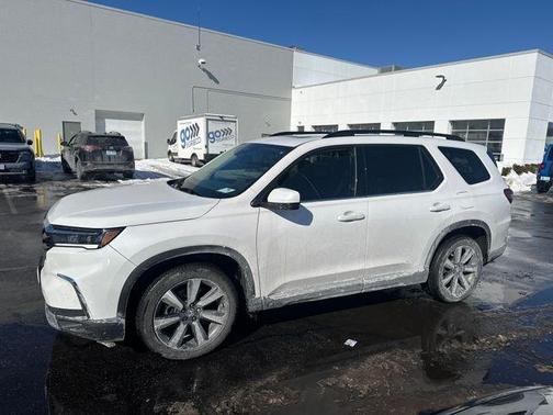 2023 Honda Pilot Touring