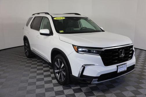 2023 Honda Pilot Touring