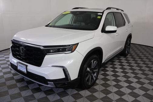 2023 Honda Pilot Touring