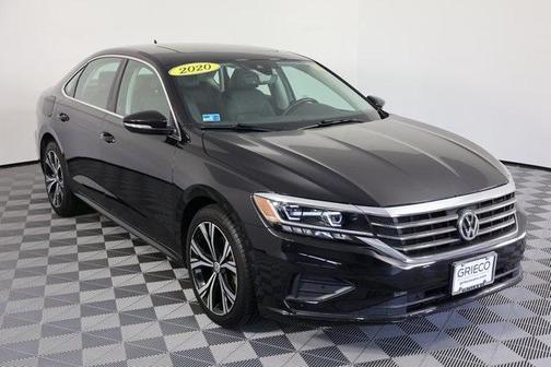 2020 Volkswagen Passat 2.0T SEL