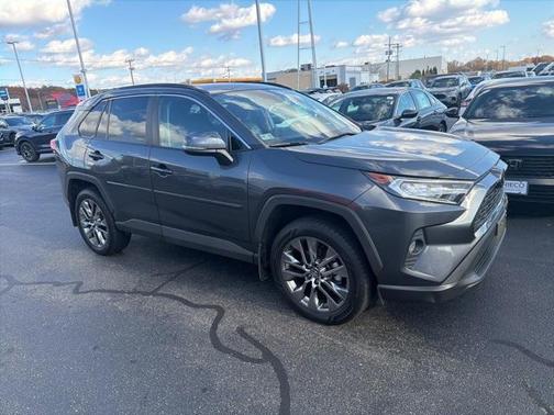 2020 Toyota RAV4 XLE Premium