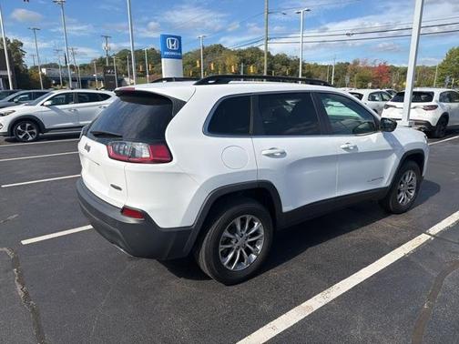 2022 Jeep Cherokee Latitude Lux