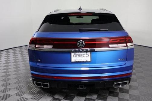 2024 Volkswagen Atlas Cross Sport 2.0T SEL R-Line
