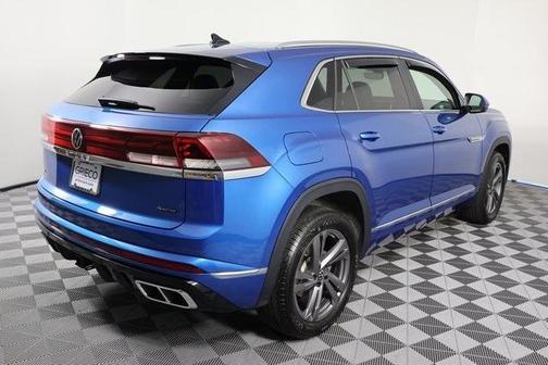 2024 Volkswagen Atlas Cross Sport 2.0T SEL R-Line
