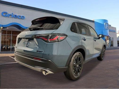 Green 2027 Honda HR-V Sport