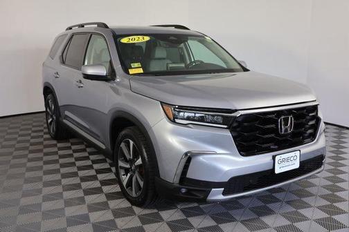 Silver 2023 Honda Pilot Elite
