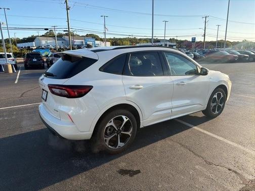 2023 Ford Escape ST-Line Select