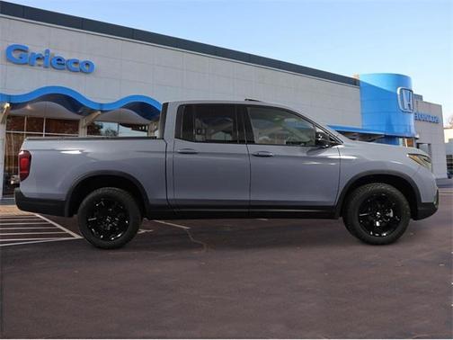 2025 Honda Ridgeline Black Edition