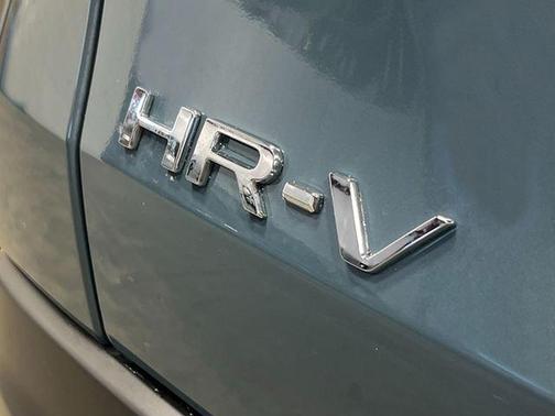 Green 2027 Honda HR-V LX