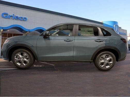 Green 2027 Honda HR-V LX