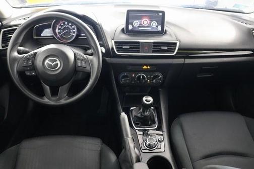 2016 Mazda Mazda3 i Sport